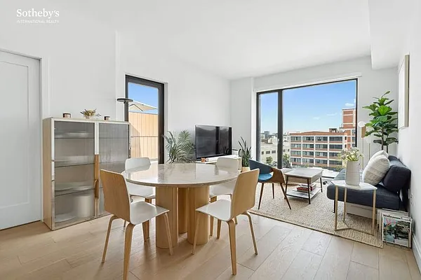 Rented by Sotheby's International Realty | media 15