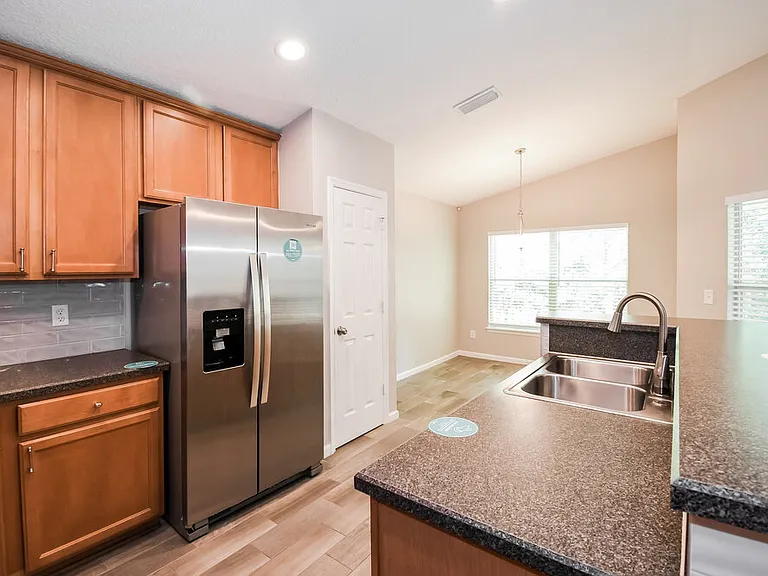 1032 Beckingham Dr — Photo 7