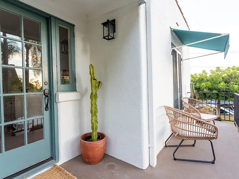 421 Montgomery St — Photo 19