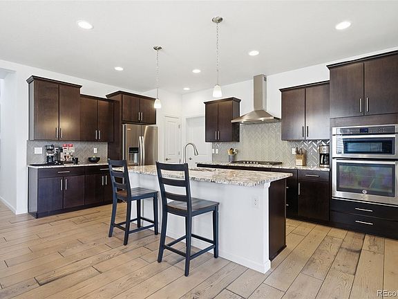 3rd image of 8895 Birch Run Drive