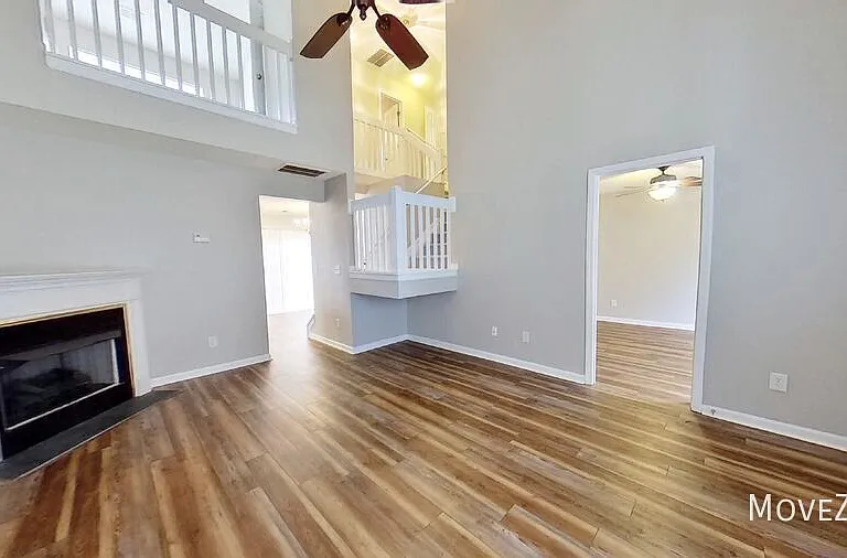 255 Luzelle Dr — Photo 8