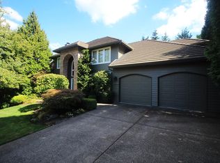 17622 Brookhurst Dr, Lake Oswego, OR 97034