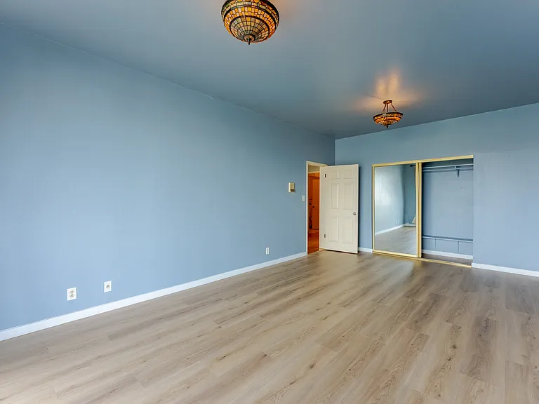 646 Lisbon St #B — Photo 7