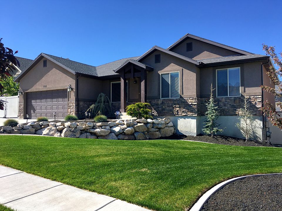 1st image of 392 W Kit Fox Dr