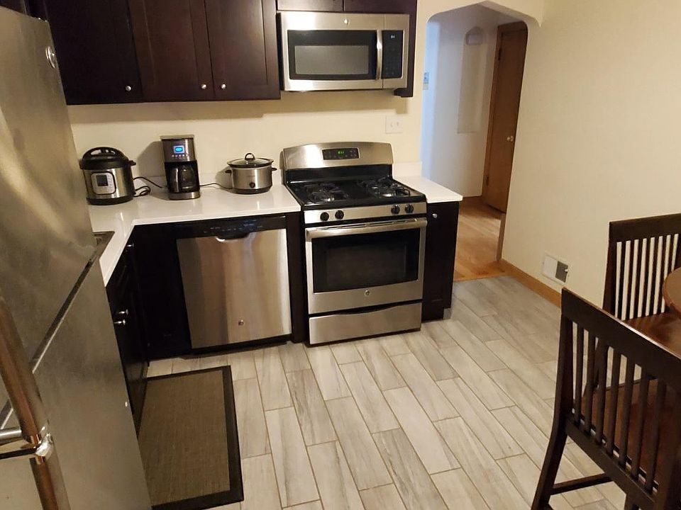 1st image of 5836 N Mulligan Ave #2