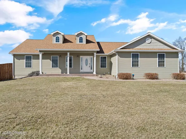 6401 Tilla Dr, Fulton, MO 65251