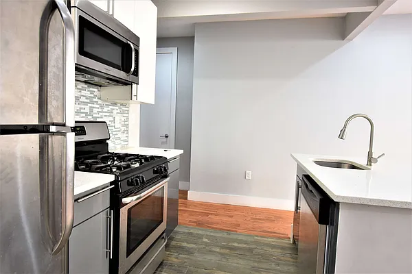 Rented by Clove Realty LLC | media 13