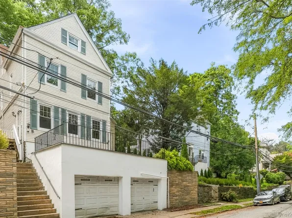 9 Desmond Avenue, Bronxville, NY 10708