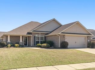 101 River Crest Ln, Helena, AL 35080