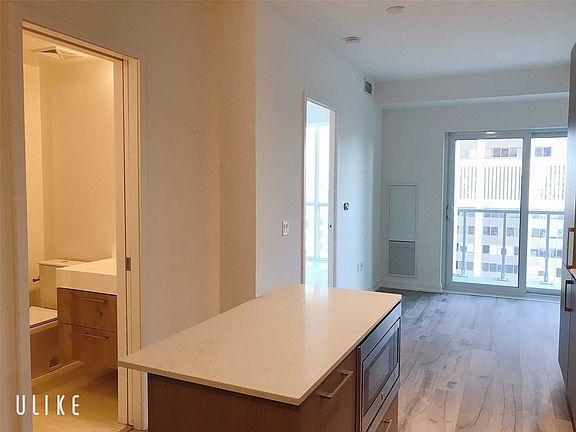 3rd image of 1 Yorkville Ave #2312