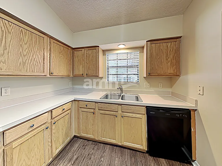 4975 Marsh Harbor Dr — Photo 4