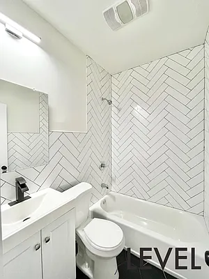 Rented by Level Group | media 24