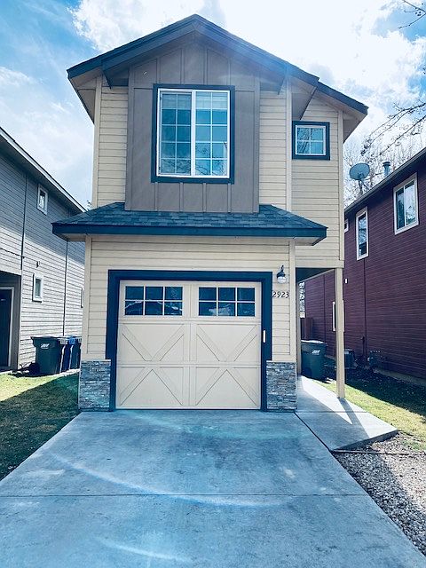 1st image of 2923 W Lemhi St