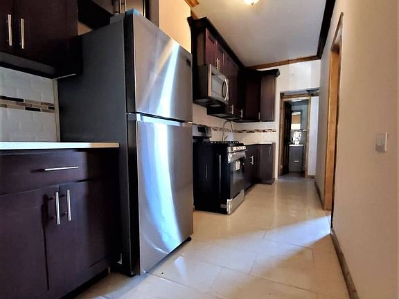 5th image of 9609 Avenue N