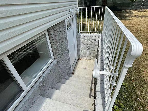 4th image of 207 Mason Blvd #B