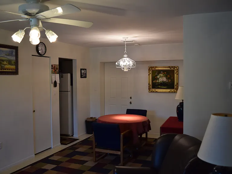 420 Midwest Pkwy — Photo 8