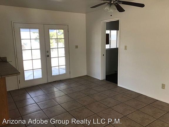 5th image of 702 E Alvarado Ln
