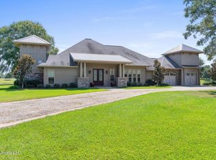 14 New Arbor Rd E, Poplarville, MS 39470