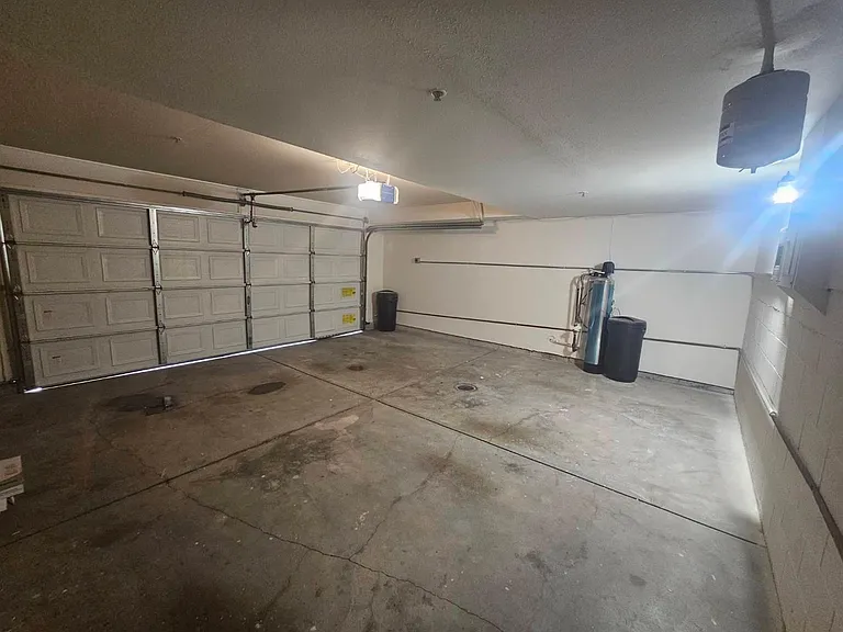 3675 Solana Ct — Photo 16