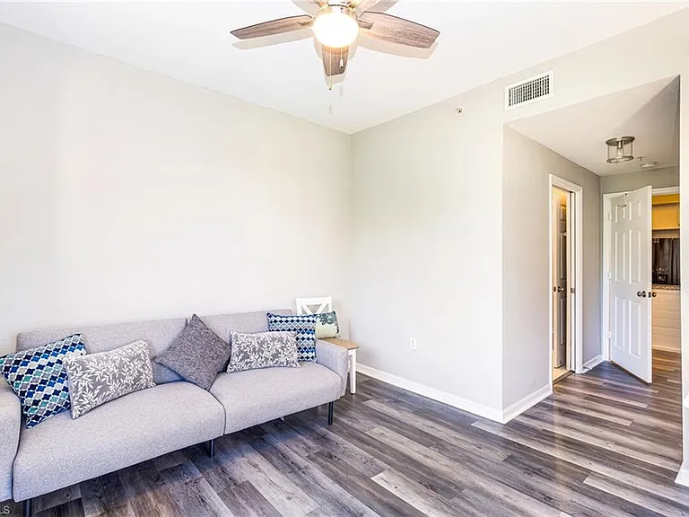 6361 Aragon Way #303 — Photo 27