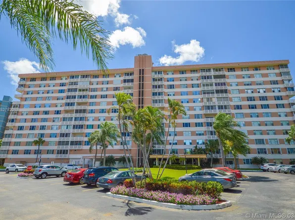 3850 Washington St APT 315, Hollywood, FL 33021