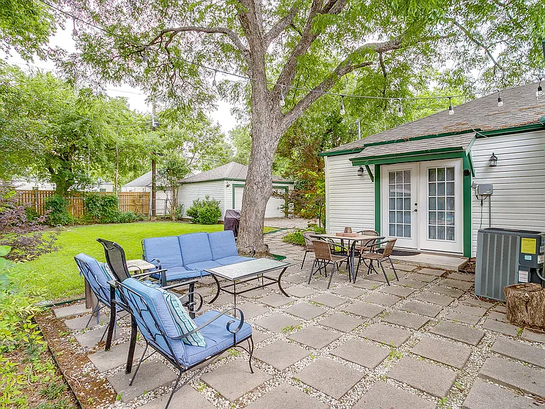 3619 Winston Rd — Photo 43