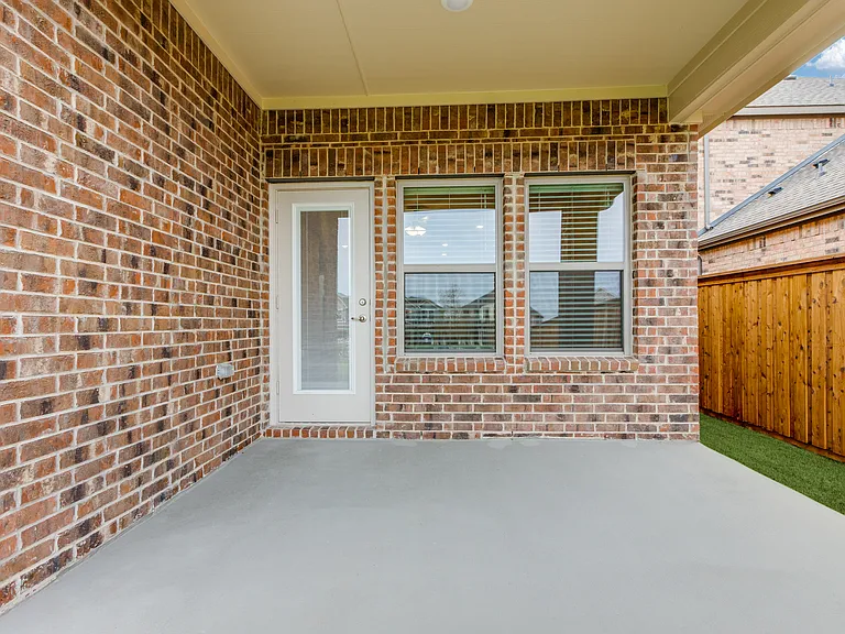 240 Kistler Dr — Photo 13