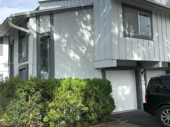 5946 NW 21st St #51, Fort Lauderdale, FL 33313