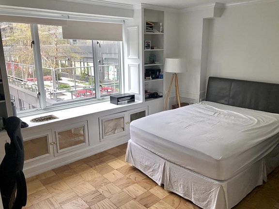 4th image of 392 Central Park W APT 4C