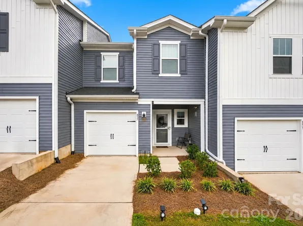 837 Gerard Bay Dr, Fort Mill, SC 29715
