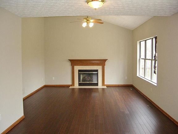 3rd image of 1981 Mayflower Cir