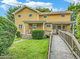 402-404 Foote St, Dunmore, PA 18512