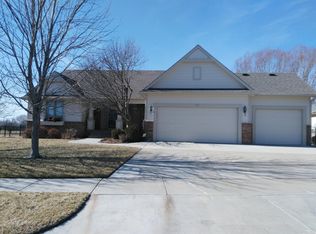 127 S Putter Dr, Andover, KS 67002
