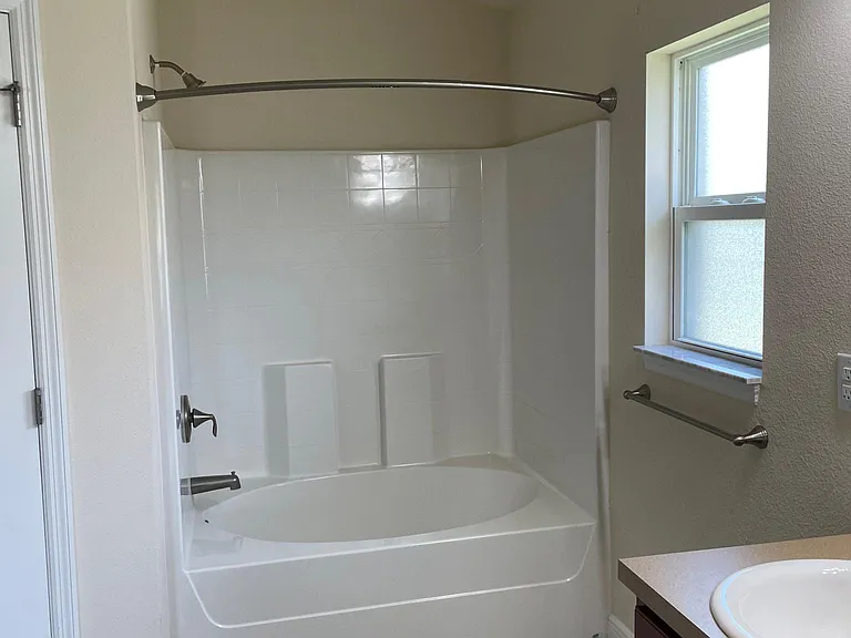 107 Mason Dr — Photo 40