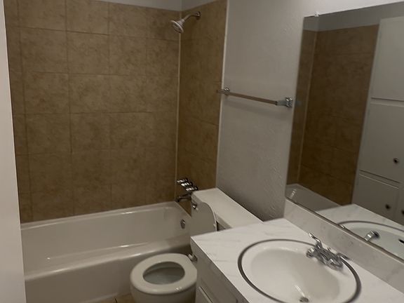 5th image of 1800 Jay Cir #11334792