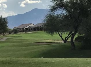 1832 E Barn Swallow Ln, Green Valley, AZ 85614