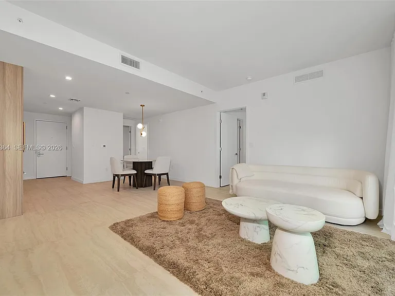 77 SE 5th St #1906 — Photo 10