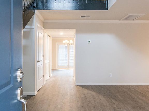 5th image of 3441 Laredo Dr Unit 25