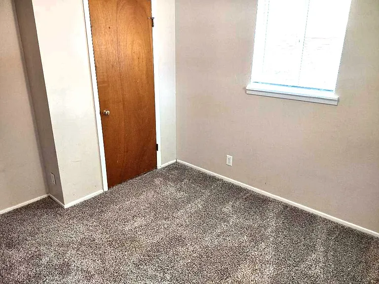 10532 Brisbane Way — Photo 17