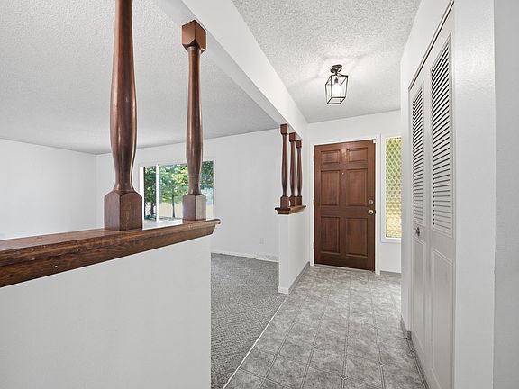 4th image of 1722 27th Ave