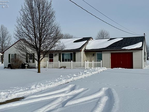 3rd image of 12 Beechwood Dr