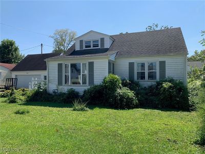 304 Redfern Rd, Chippewa lake, OH, 44215