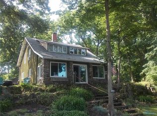 2802 E Sand Rd, Port Clinton, OH 43452