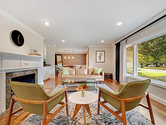 5th image of 5752 Berkshire Ln