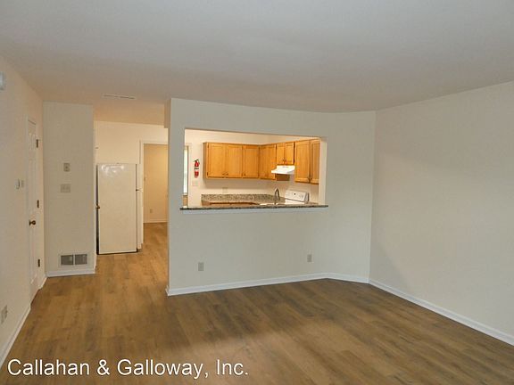 2nd image of 1410 University Ave #4804506