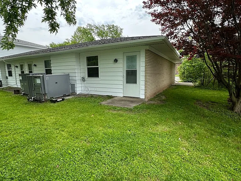 1805 Westplains Drive — Photo 8