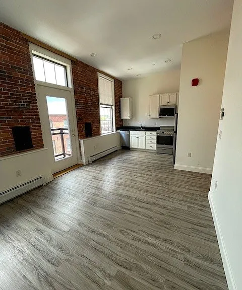 6 Dixon Ave #301 — Photo 1