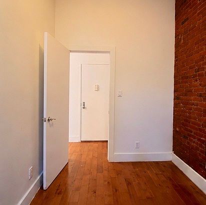 5th image of 1076 Dean St APT 8