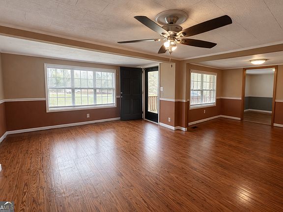 3rd image of 240 Emery Price Rd