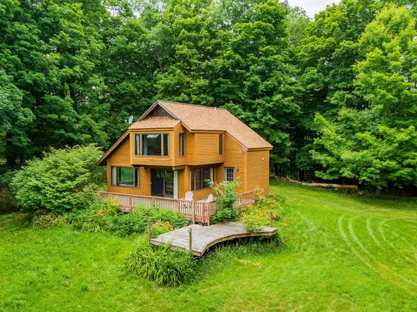 2698 South Road, Bradford, VT 05033
